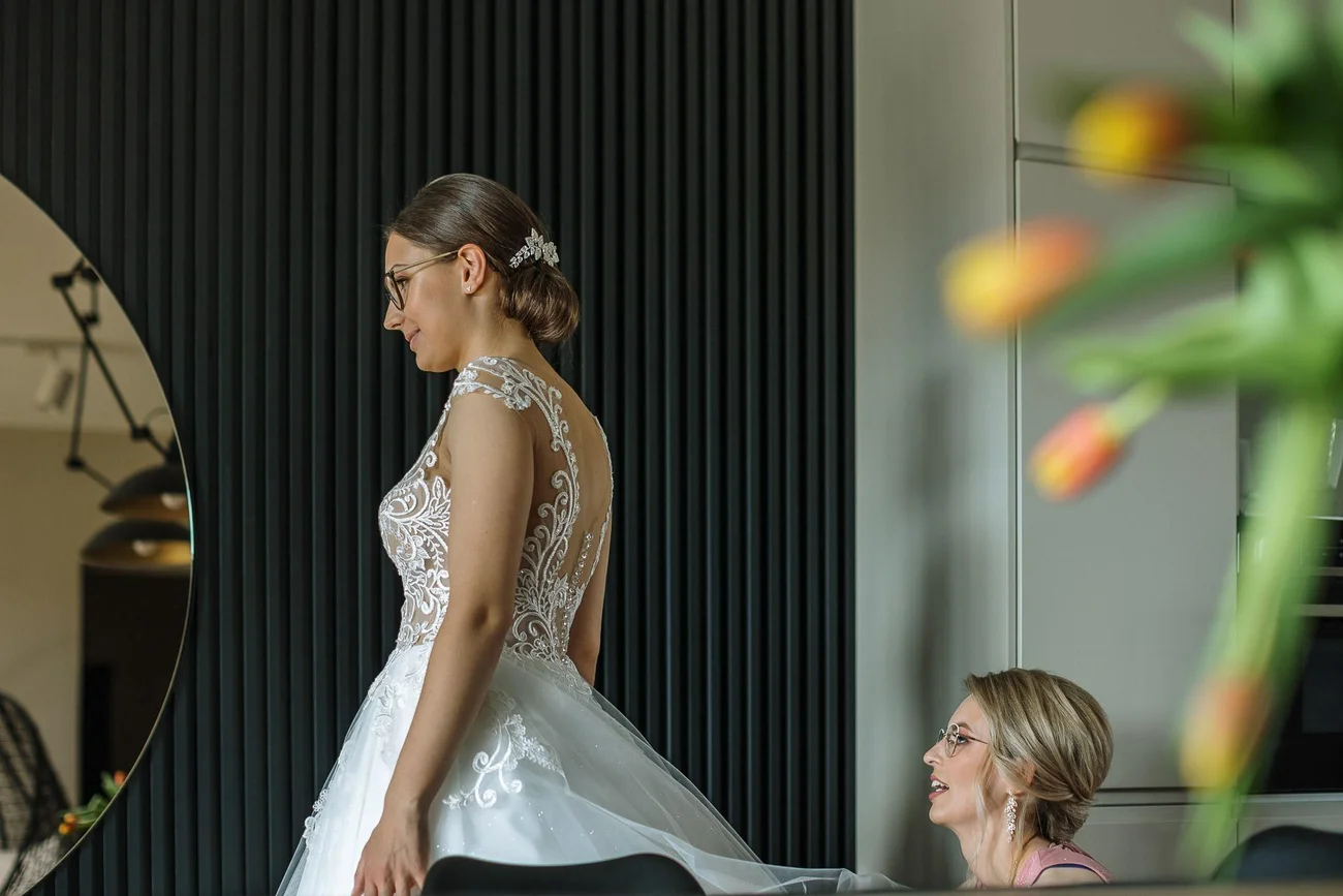Przygotowania Pani Młodej - suknia