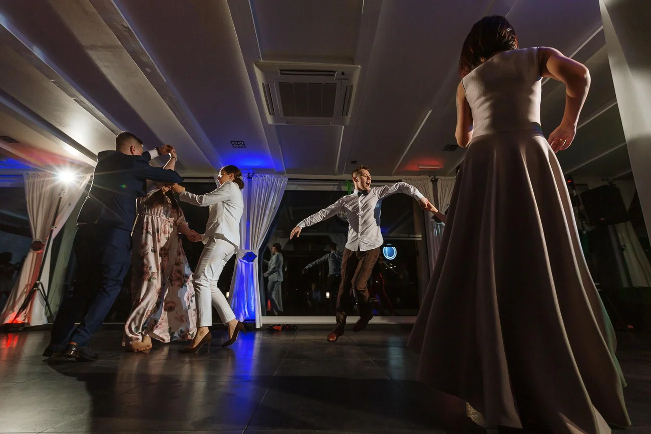 Tańczący Pan Młody