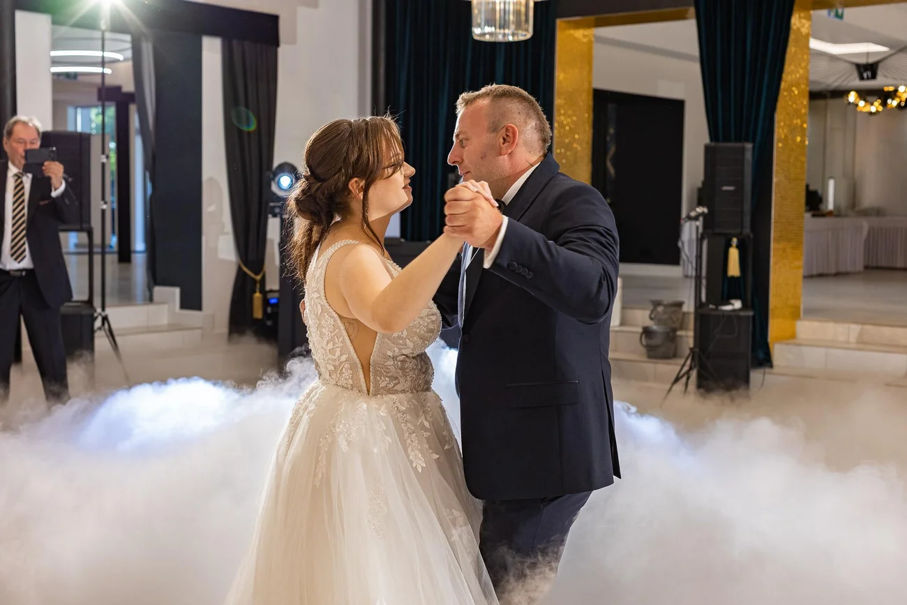 Pierwszy taniec pary młodej