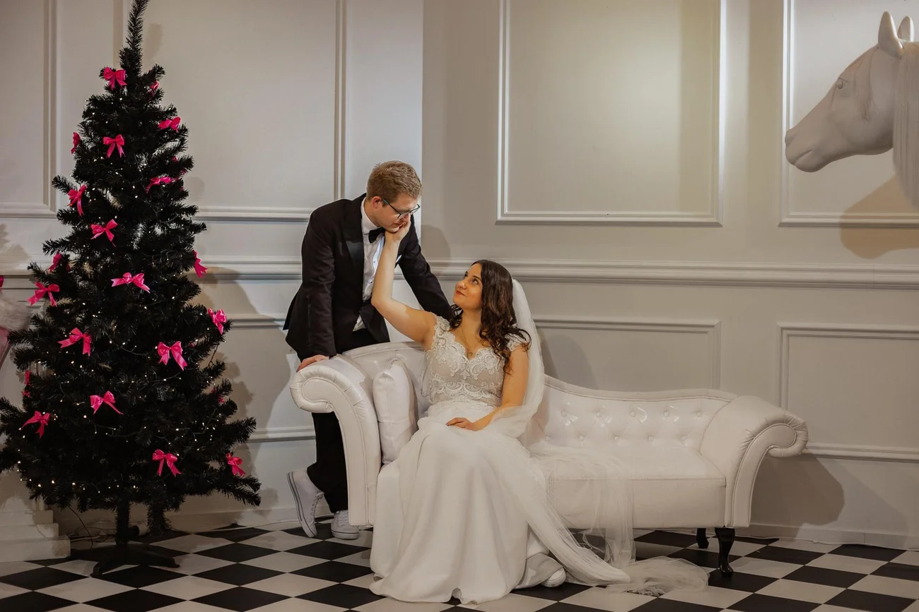 Para młoda w behappy