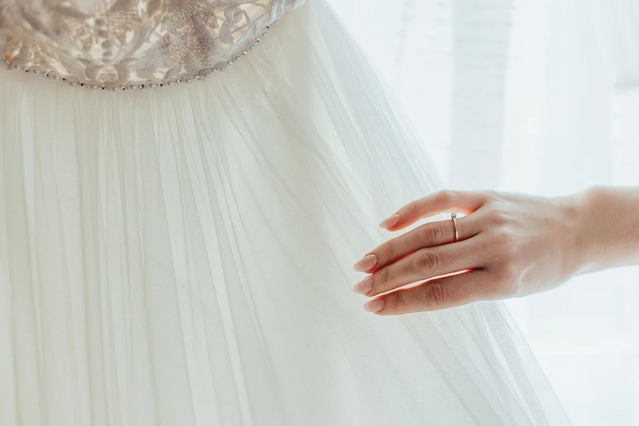 Piękna suknia ślubna - detal