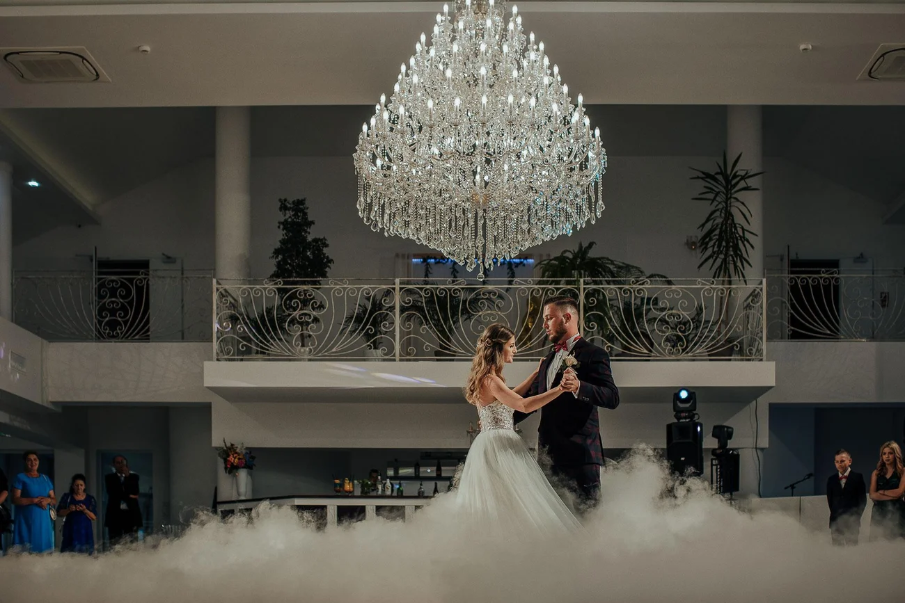 Pierwszy taniec w chmurach