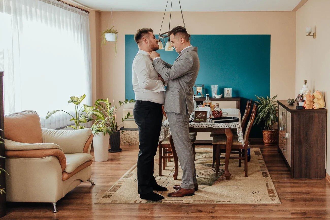 przygotowania pan młody i świadek