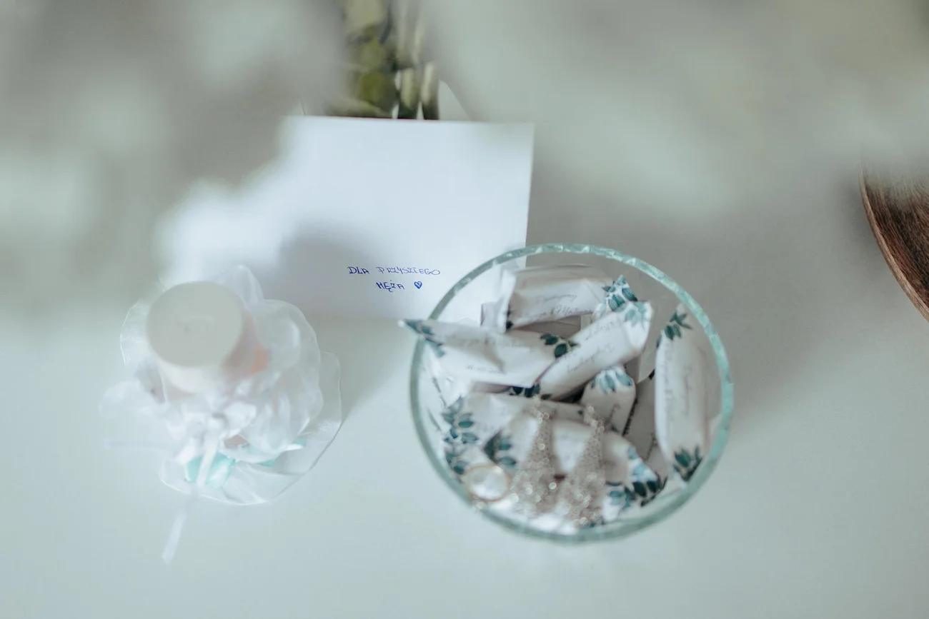 Słodki stół i list do pana młodego