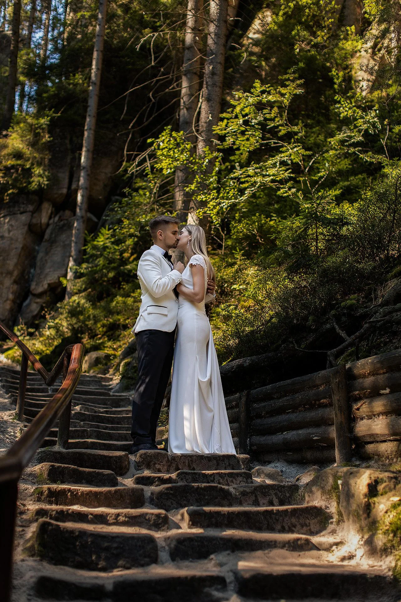 Piękne widoki i unikalne kadry z pleneru ślubnego