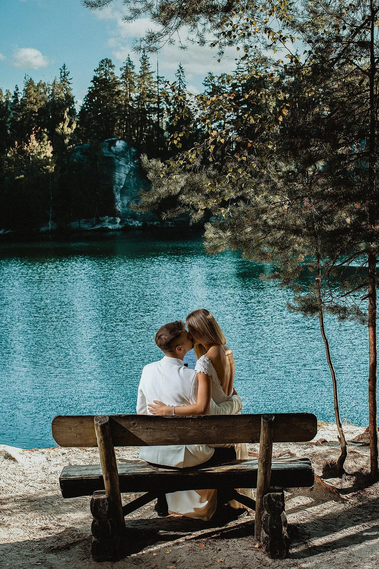 Bajeczne kadry z pięknego pleneru ślubnego w Adršpach