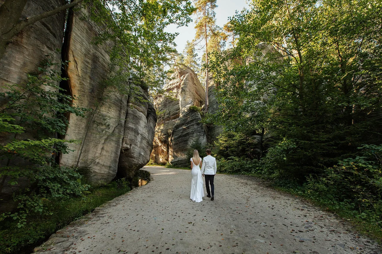 Romantyczny spacer Klaudii i Adriana