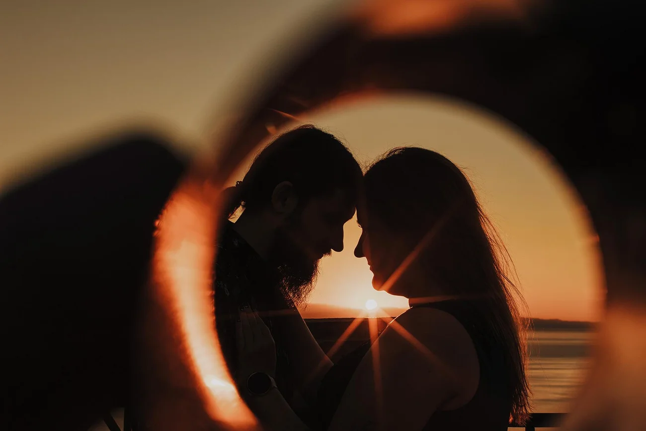 Pocałunek o wschodzie słońca