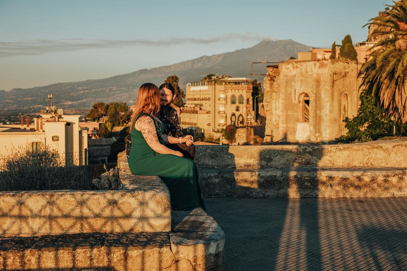 Wschód słońca Etna w tle