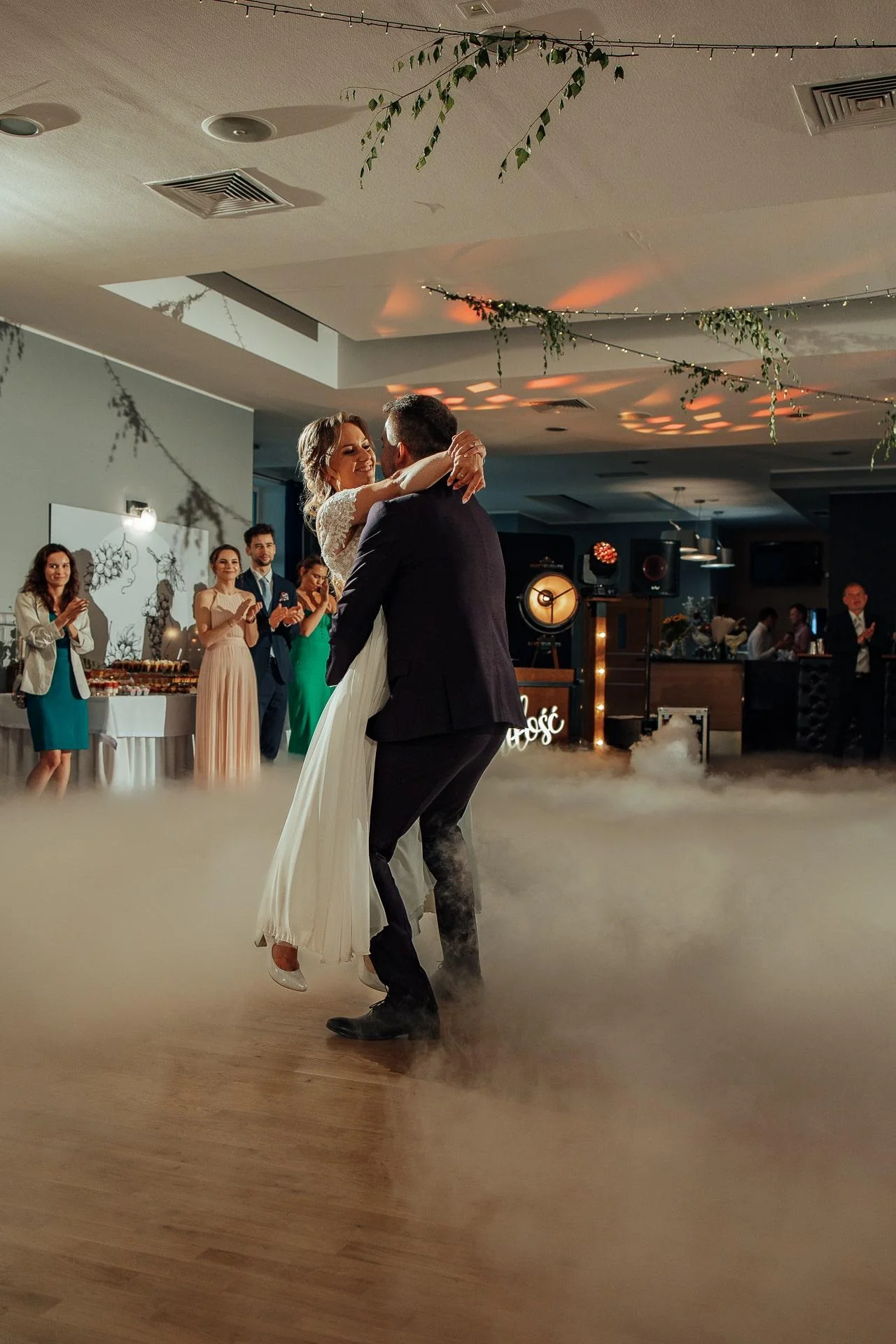 Podnoszenie podczas pierwszego tańca