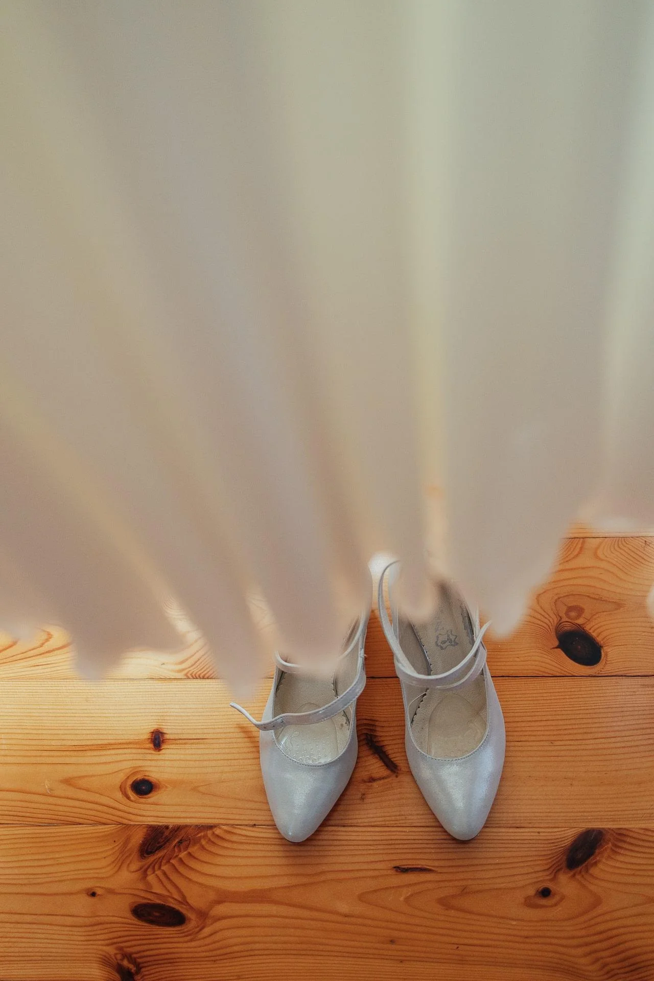 Suknia ślubna i buty