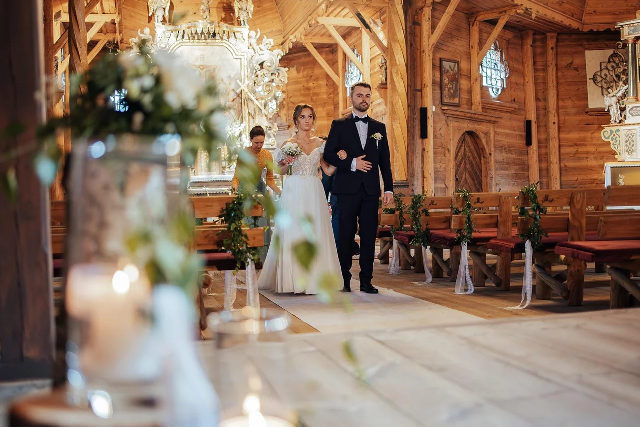 Wyjście z kościoła