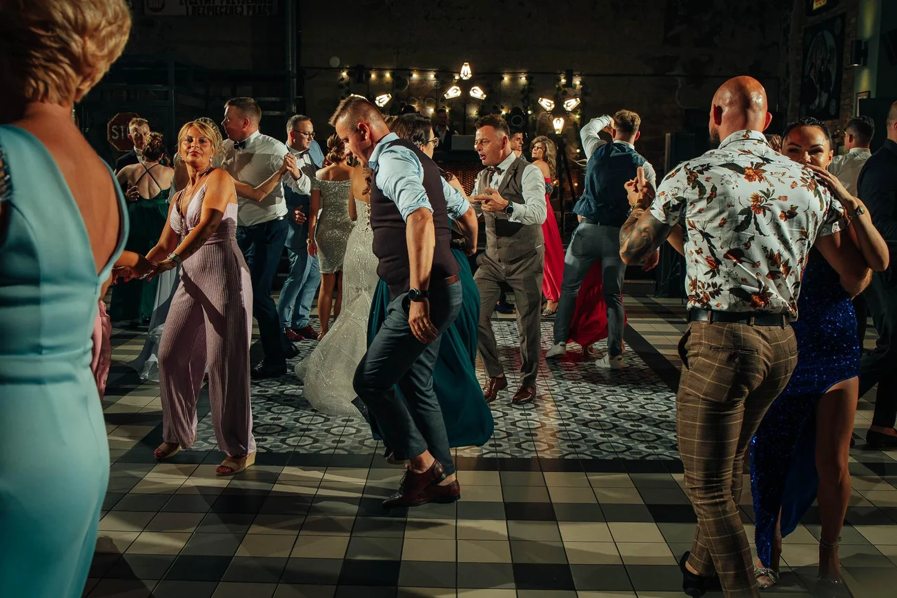 Zabawa na parkiecie w Bończyku