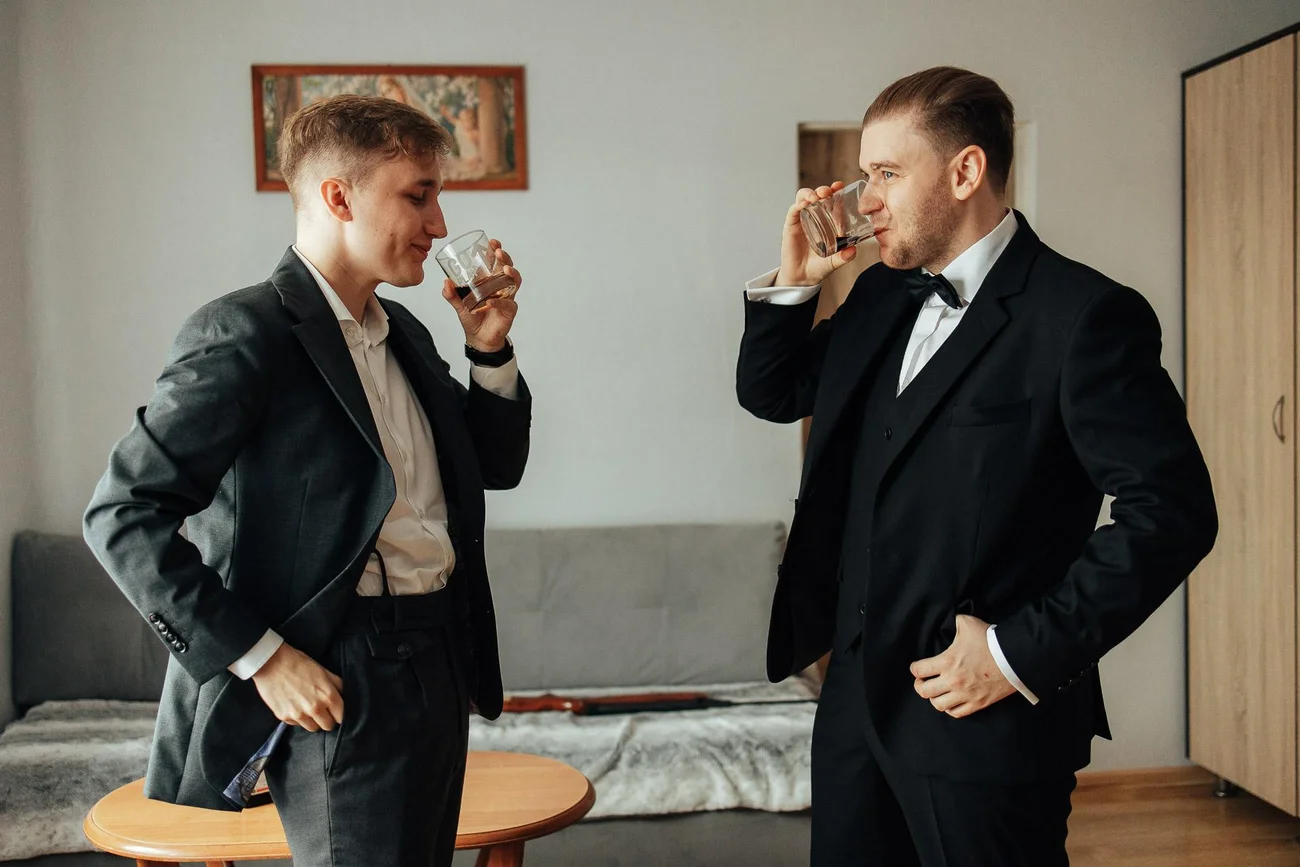 Pan młody ze świadkiem