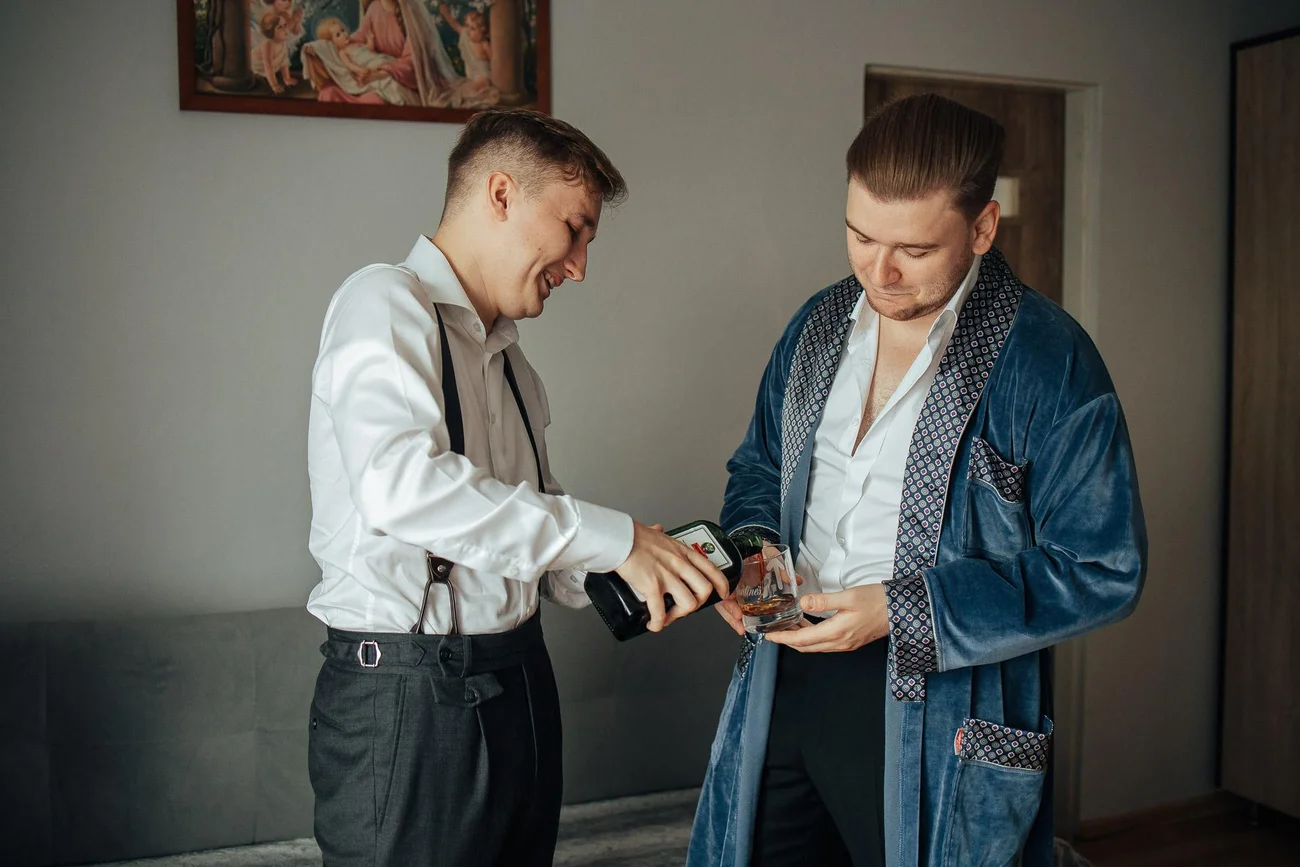 Pan młody ze świadkiem