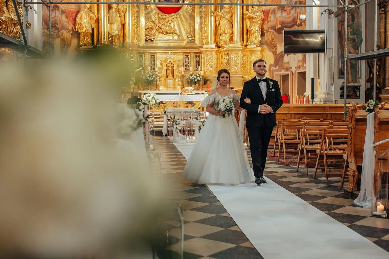 Wyjście z kościoła