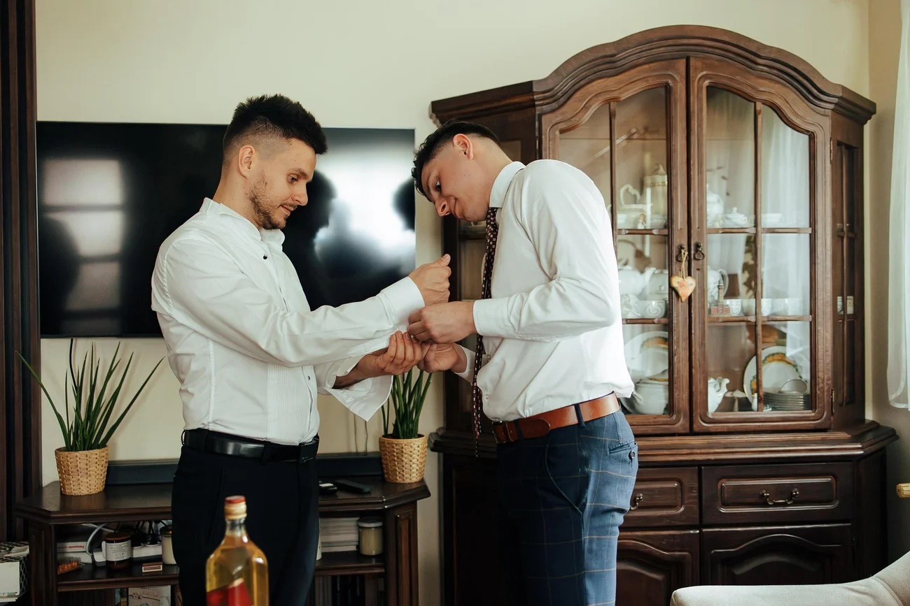 Przyszły pan młody ze świadkiem