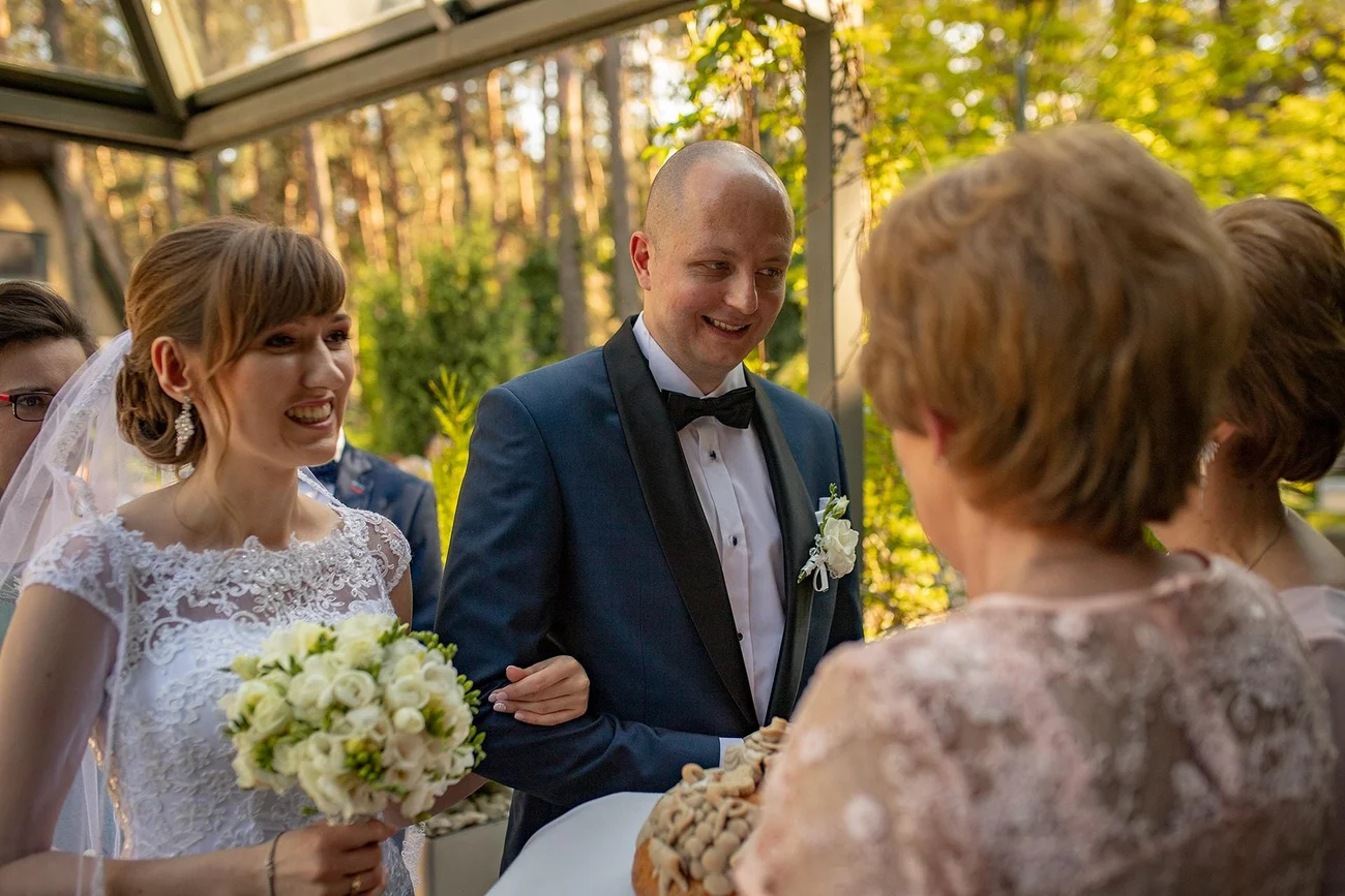 Przywitanie nowożeńców chlebem i solą