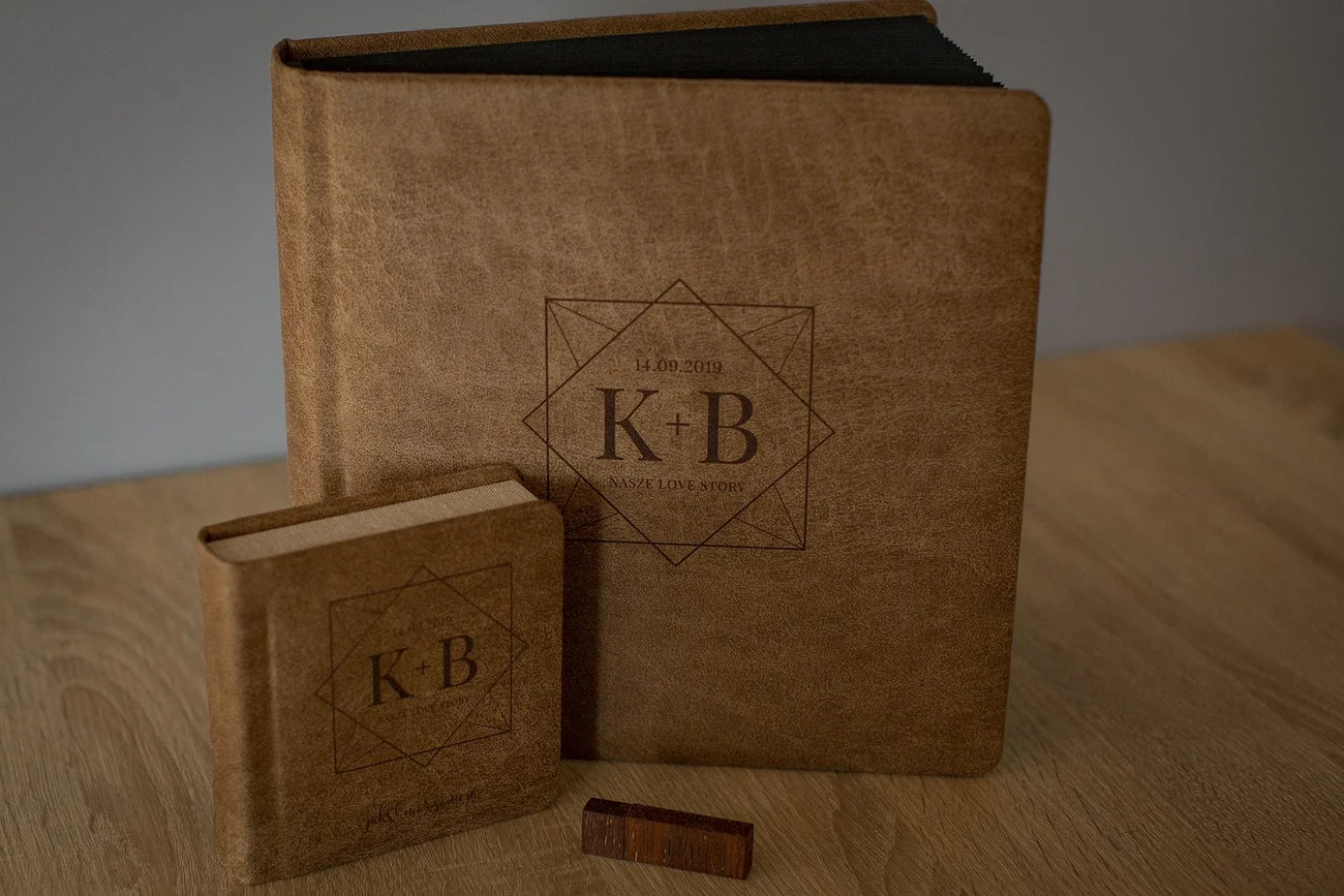 Album tradycyjny i etui na pendrive