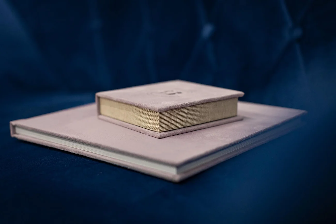 Album i pudełko na pendrive