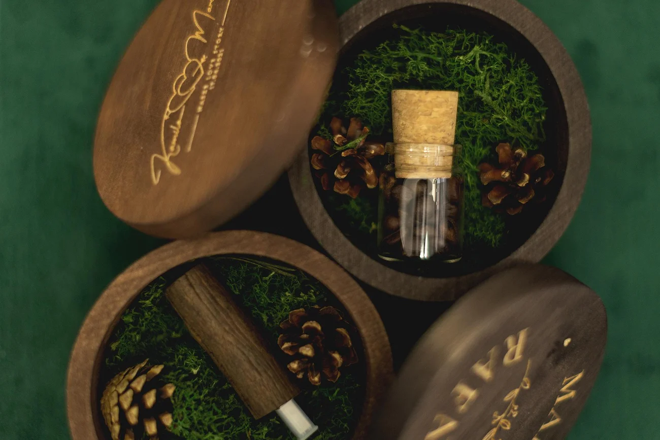 Drewniane pudełka ślubne na pendrive