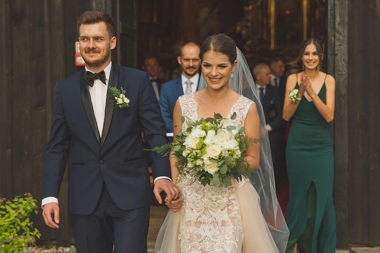 Reportaż - wyjście z kościoła