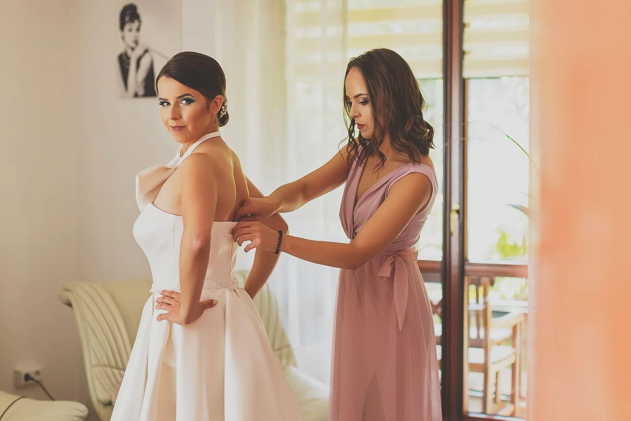 Przygotowania ślubne u panny młodej